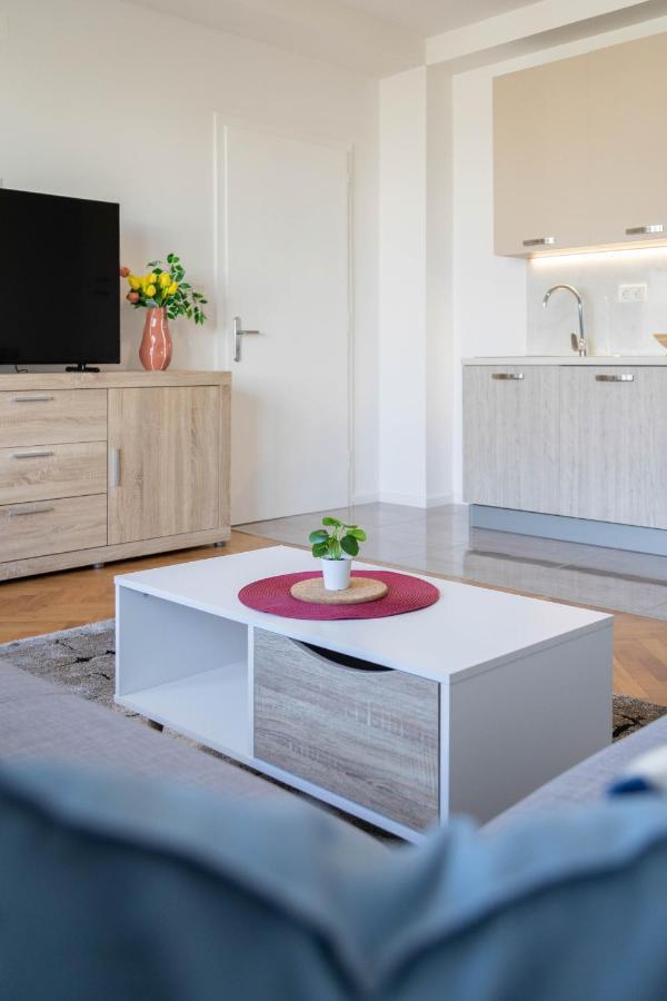 Spacious 2Bdr Apartment- Skyline View Zagabria Esterno foto