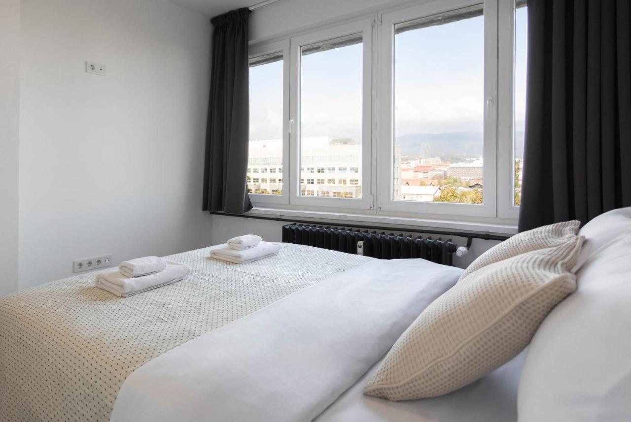 Spacious 2Bdr Apartment- Skyline View Zagabria Esterno foto