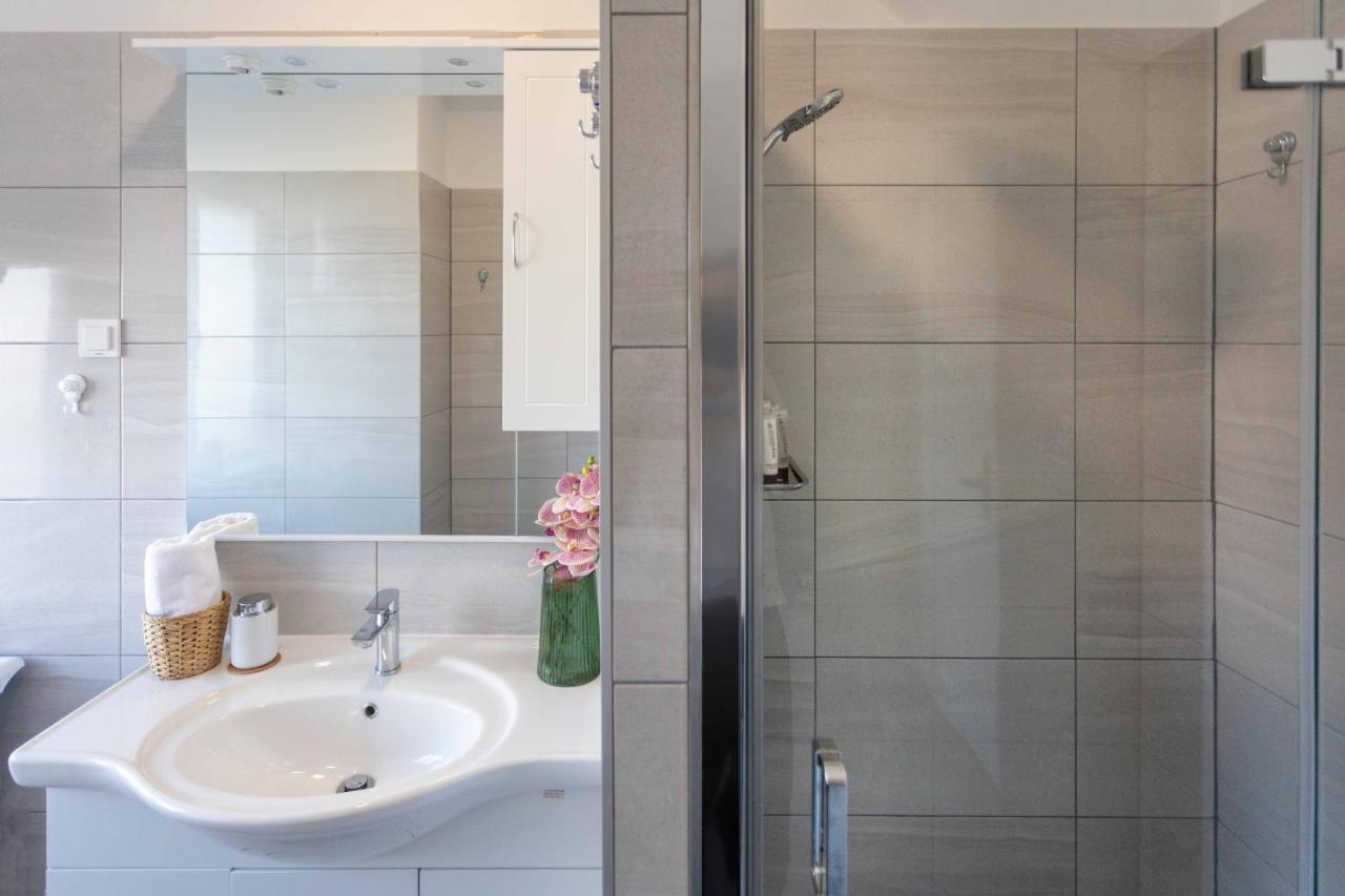 Spacious 2Bdr Apartment- Skyline View Zagabria Esterno foto